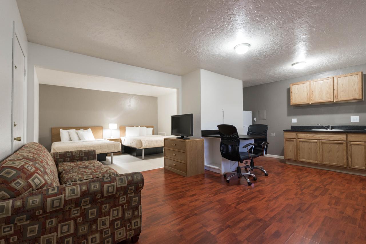 Little Suites Provo Extended Stay Bagian luar foto
