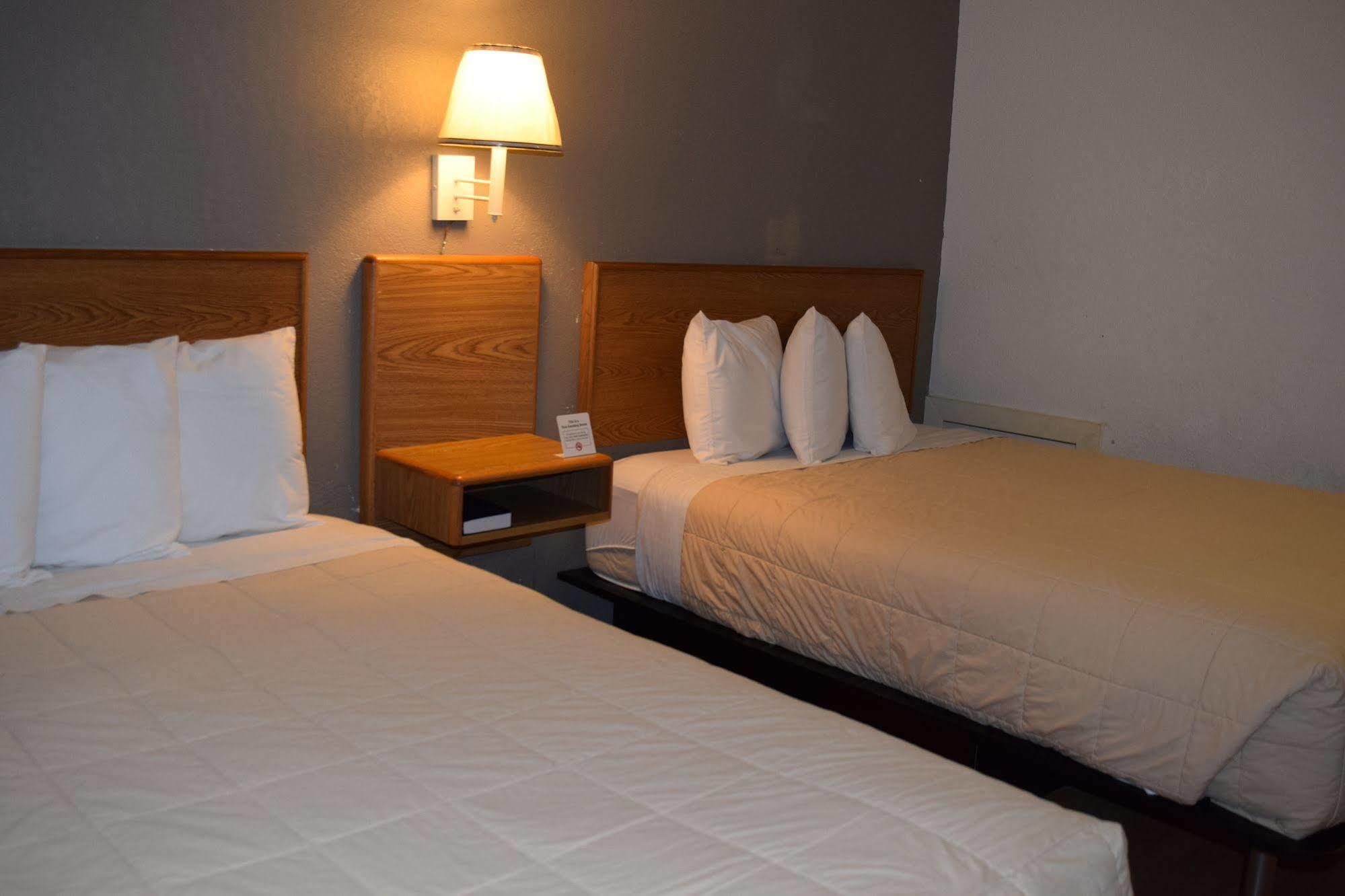 Little Suites Provo Extended Stay Bagian luar foto