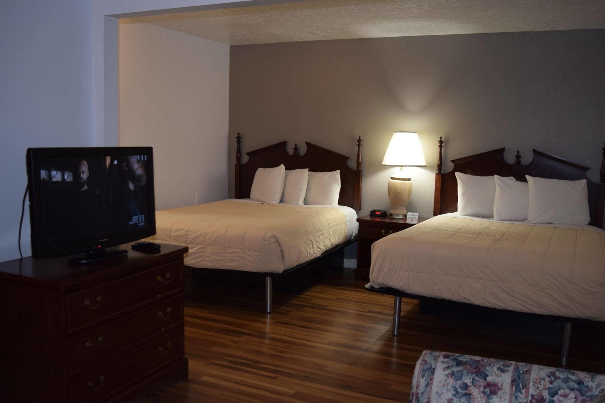 Little Suites Provo Extended Stay Bagian luar foto